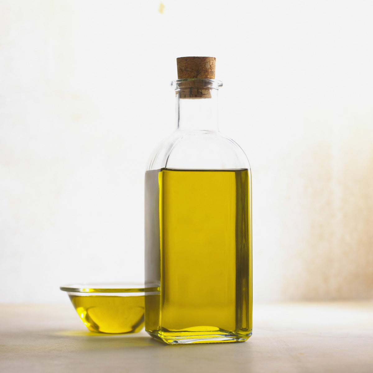 Bottiglia di olio d’oliva in vetro, esempio di confezione per la conservazione dell’olio EVO